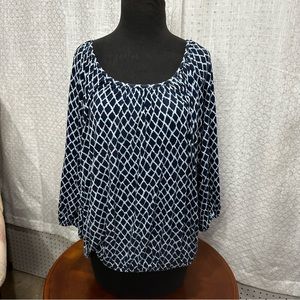 SOLD****🔥Michael Kors Navy & White Top SzXL